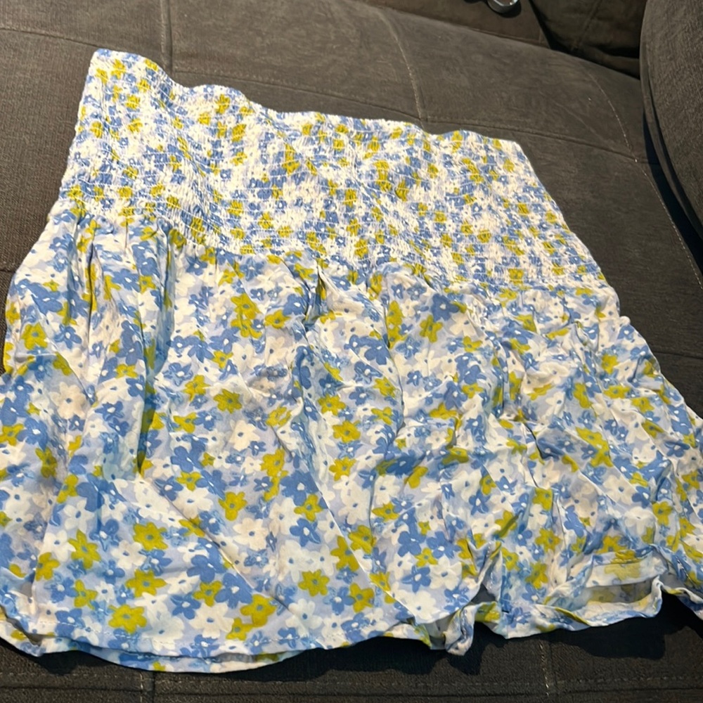 mini skirt